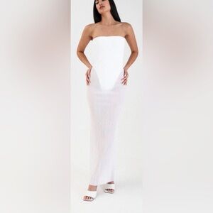 Natalie Rolt Strapless White Maxi sheer Dress Gown Built-In Bodysuit NWT Size 2